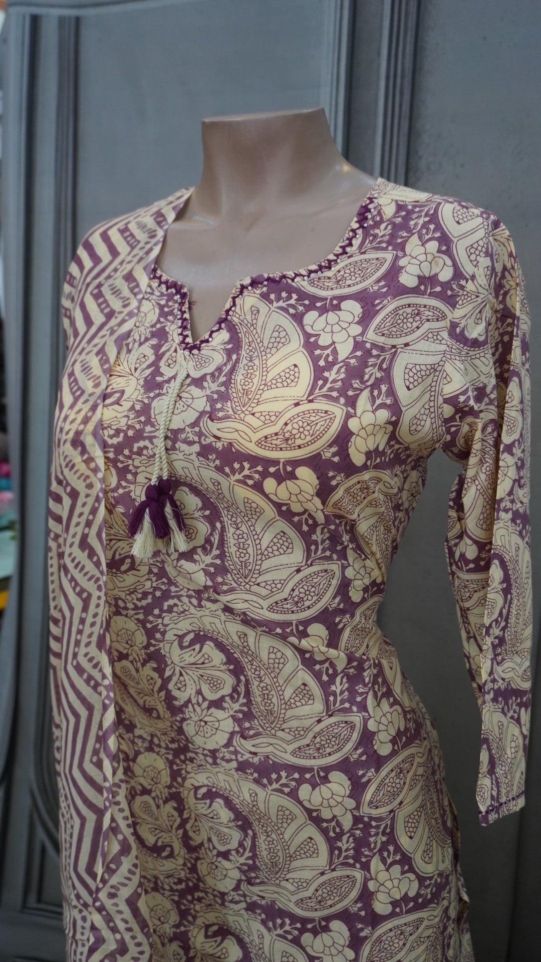 Beige and brown cotton set