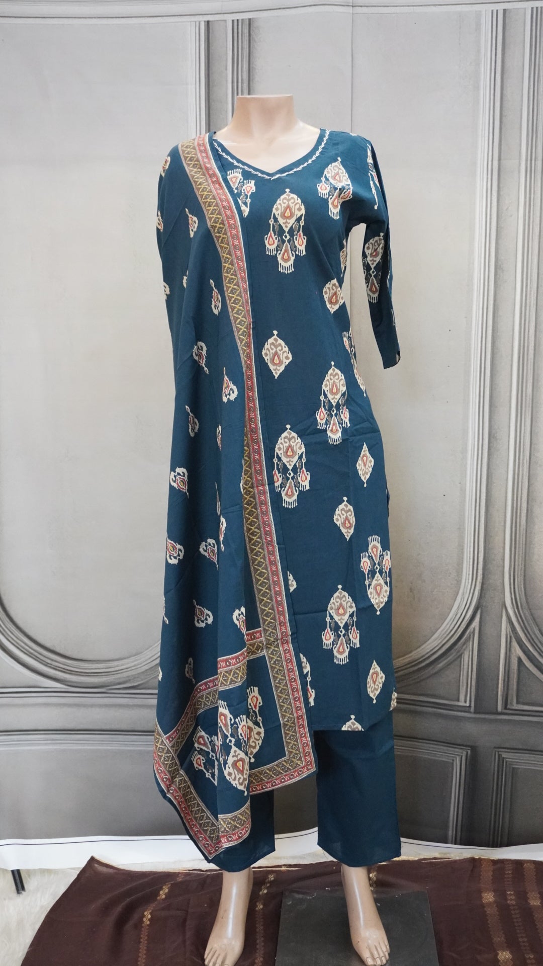 Navy blue cotton set