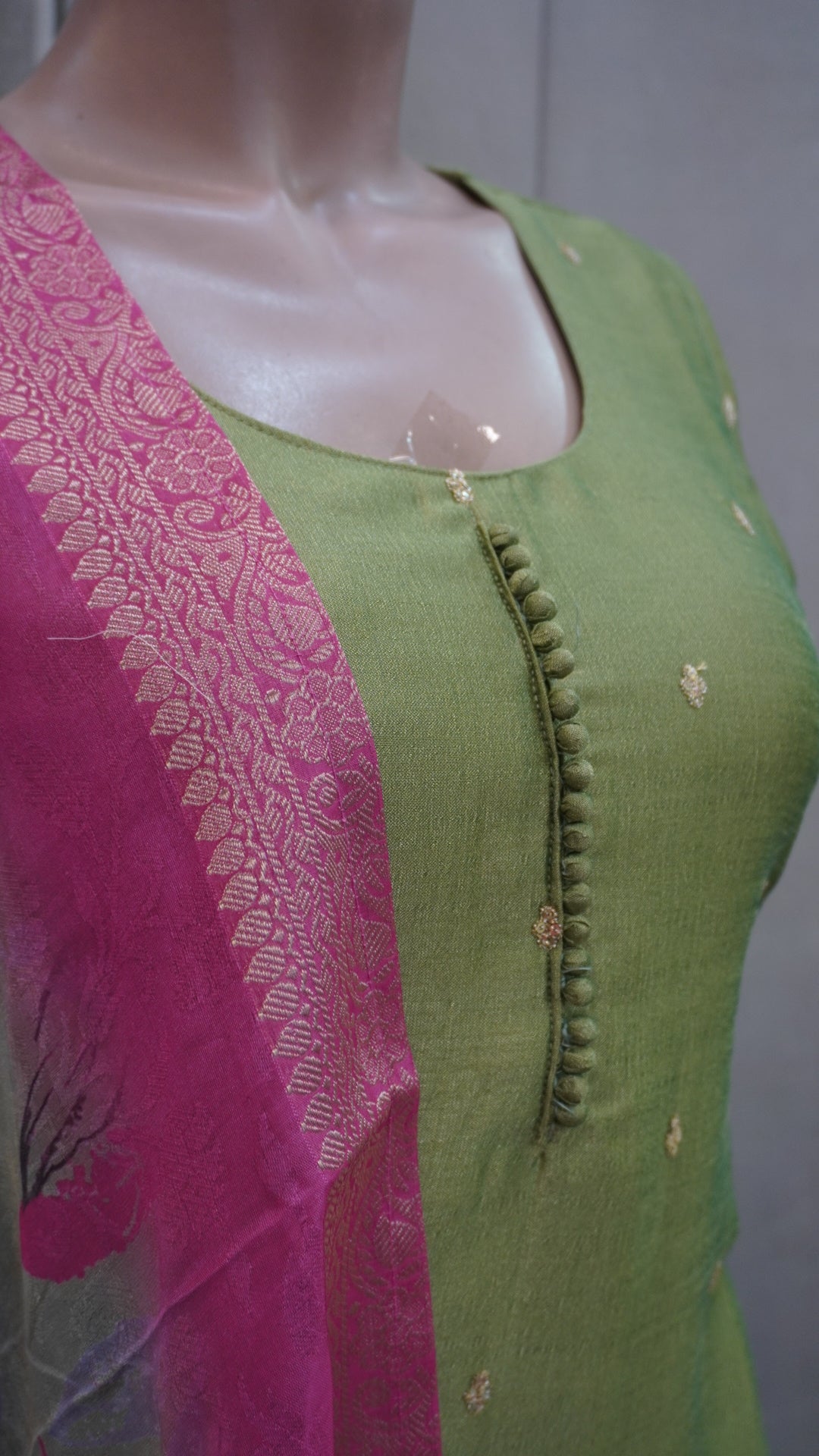 Salwar Suit