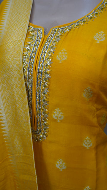 Salwar   suit