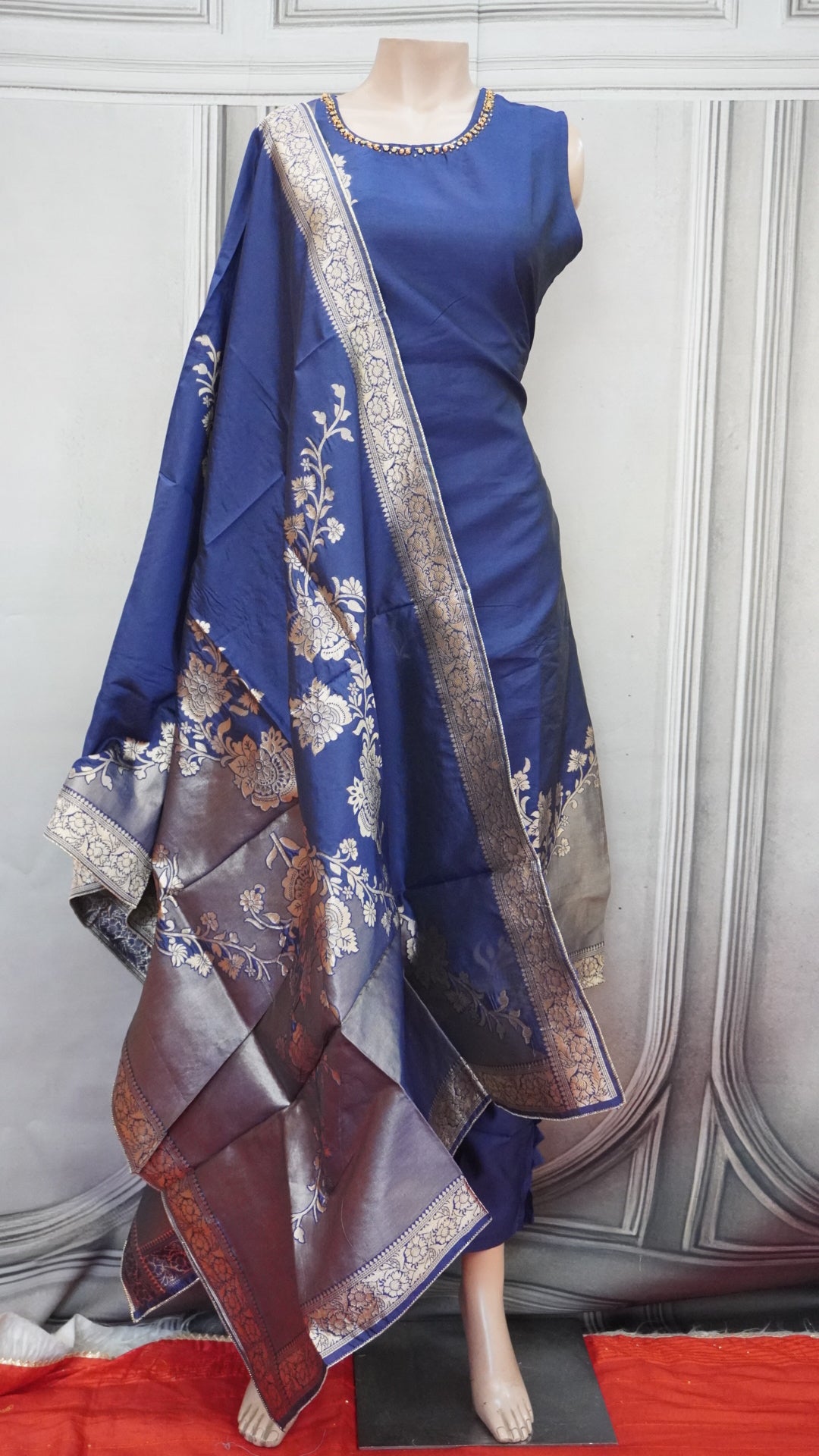Salwar  suit