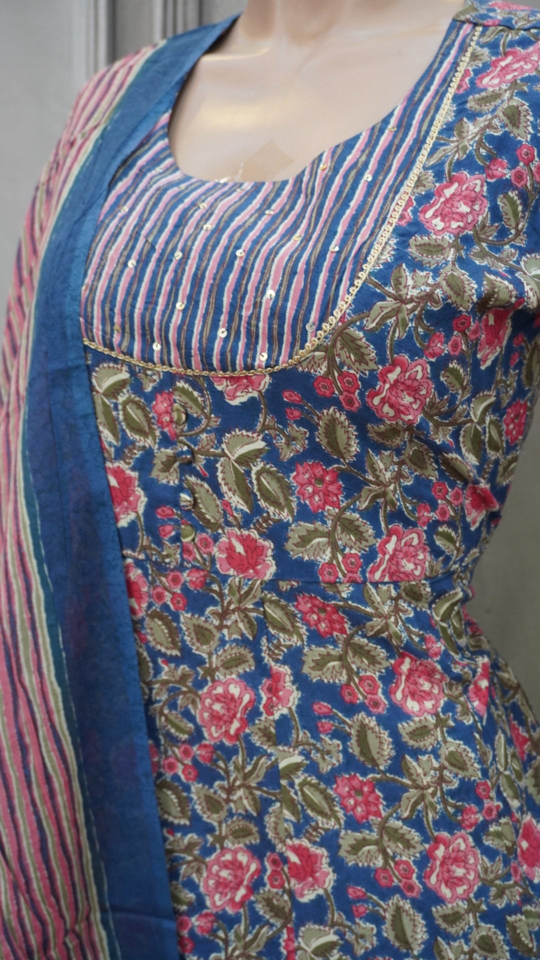 Kurti   set
