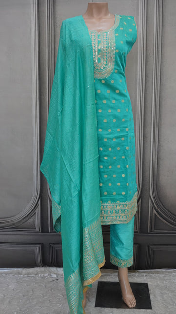 Salwar suit