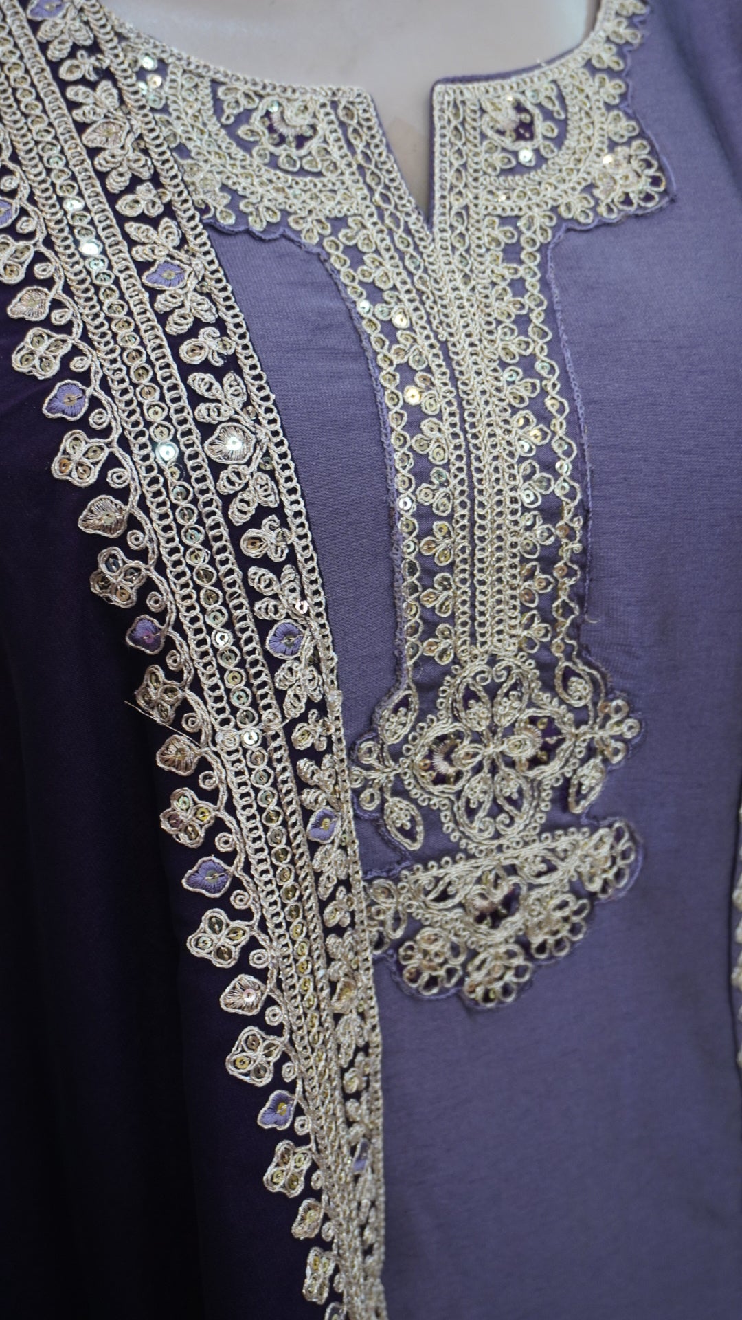 Salwar suit