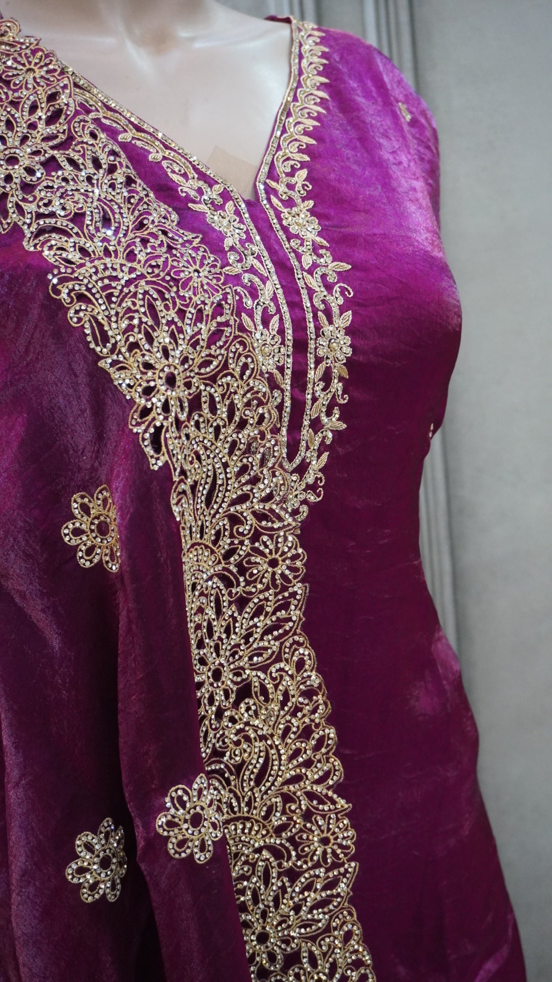 Salwar suit