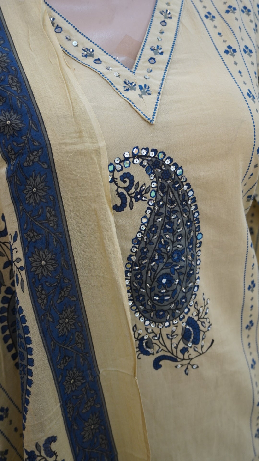Kurti set
