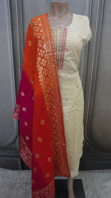 Salwar suit