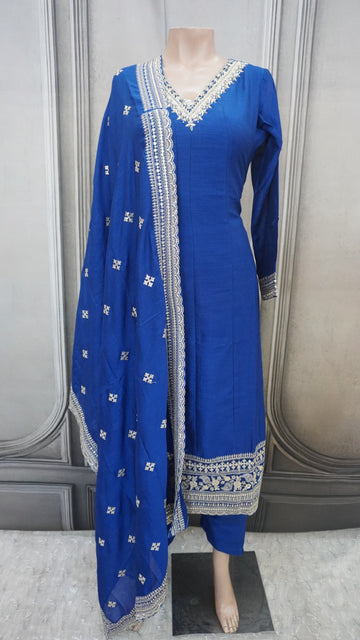 Salwar suit