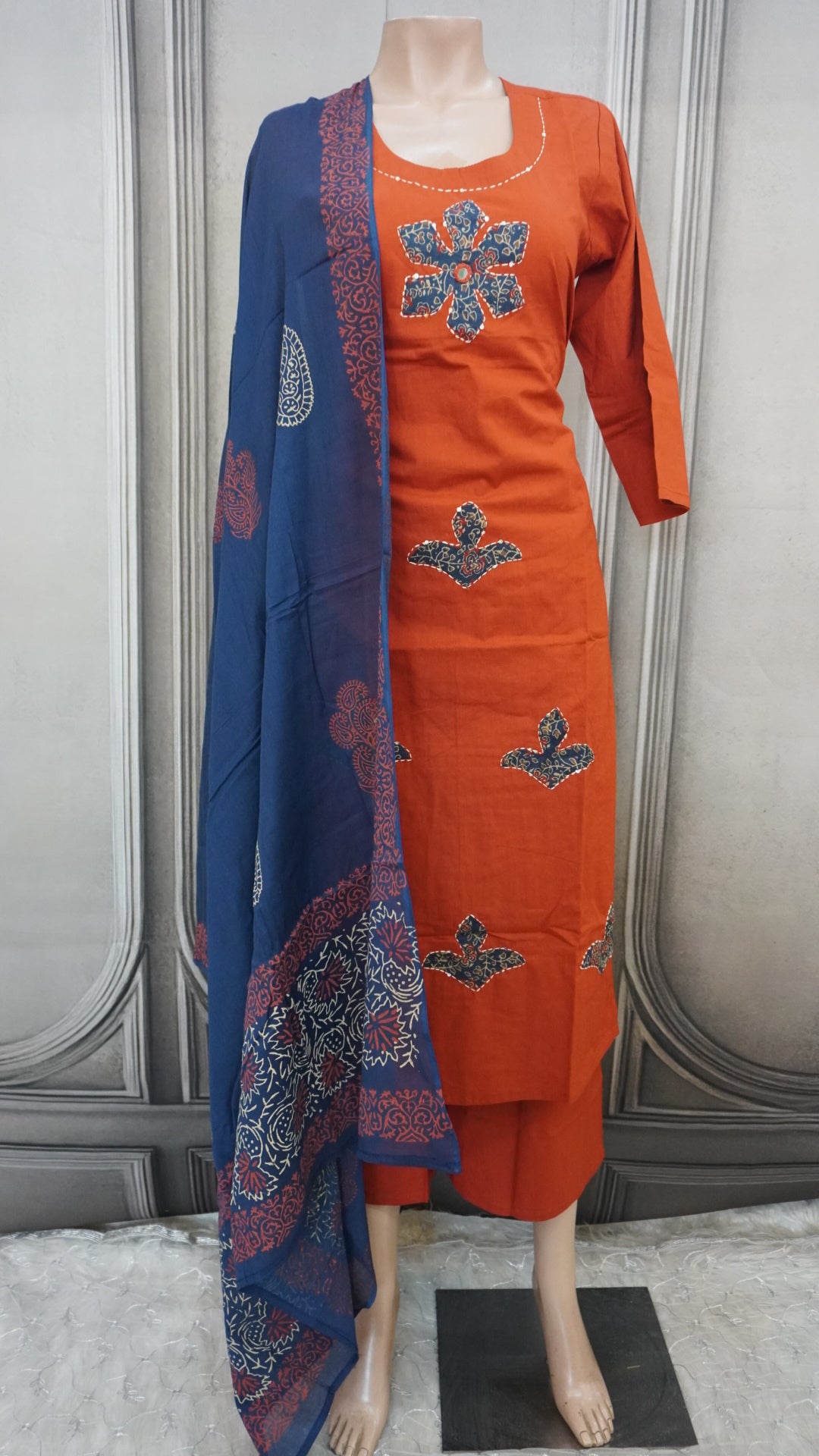 Kurti set