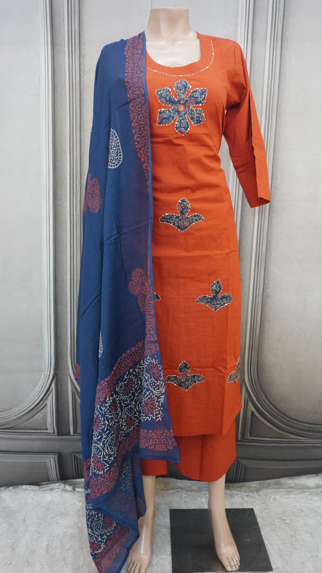 Kurti set