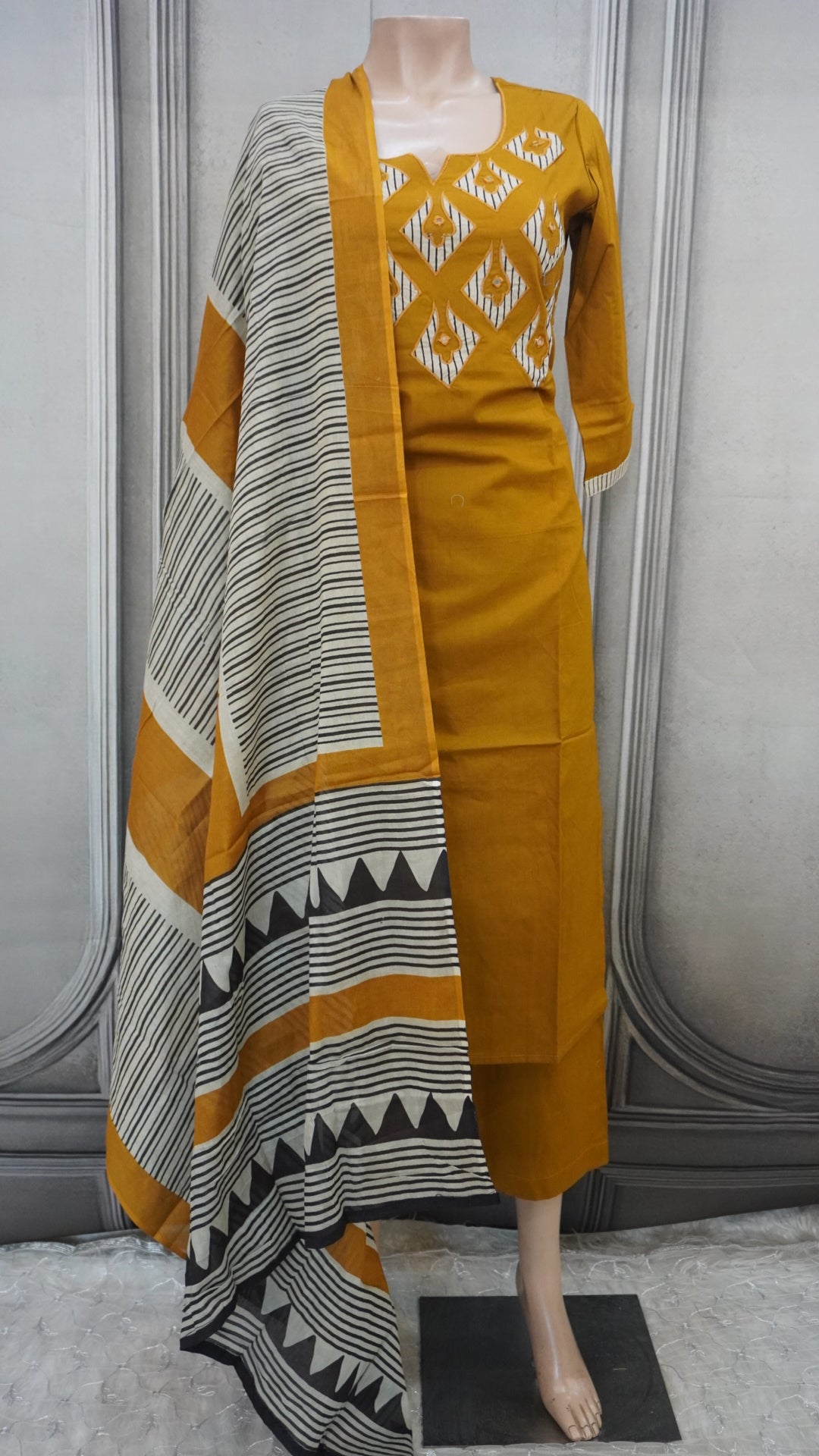 Kurti set