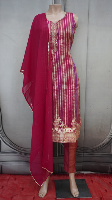 Salwar suit
