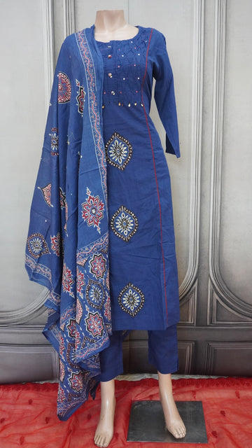 Kurti set