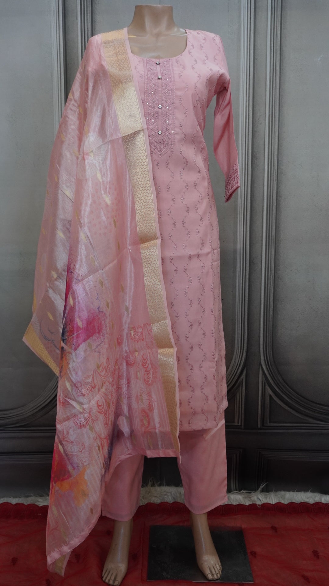 Salwar  suit