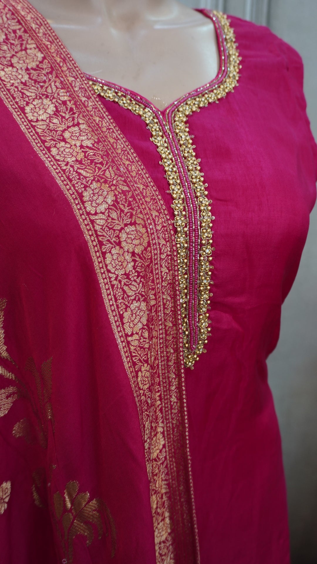 Salwar suit