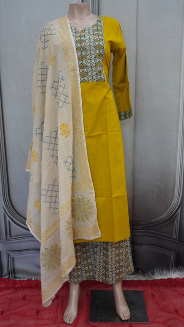 Kurti set